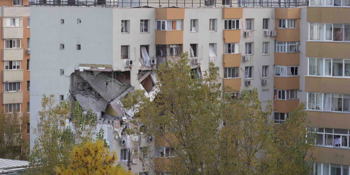 Rahova, 10 luni după explozie: locatari blocați. Ciucu: „Expertiză comandată”
