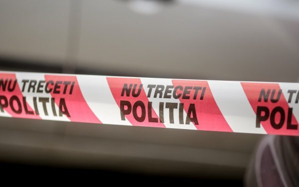 Surpare șosea pe Eroilor, București. Trafic blocat