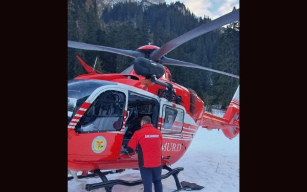 Salvamont Brașov: Voluntarii, blocați la căutarea dispărutului din Bucegi