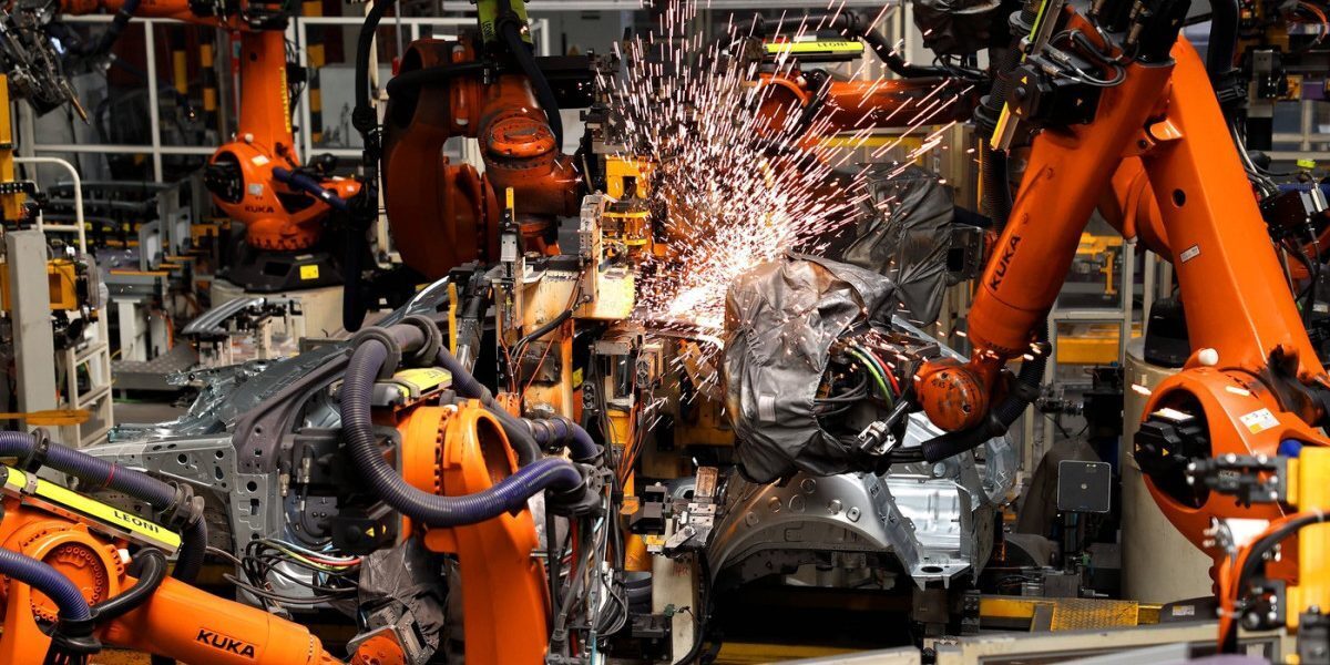 Roboții din China: Revoluție sau șomaj masiv