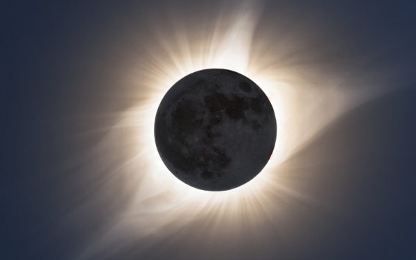Eclipsa scumpirilor: Cazare în Europa peste 1.000 $/noapte