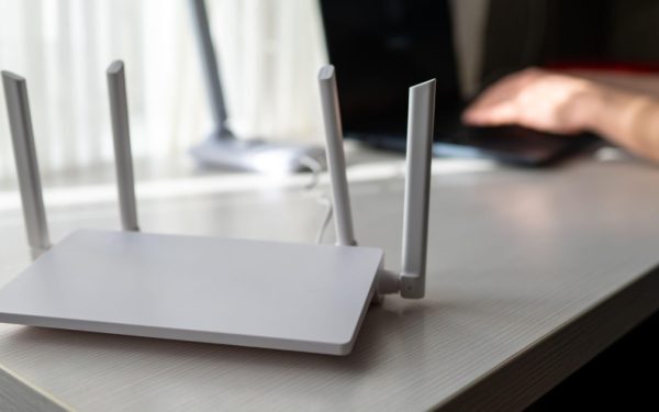 Routere chinezești: portiță ascunsă, rețea vulnerabilă