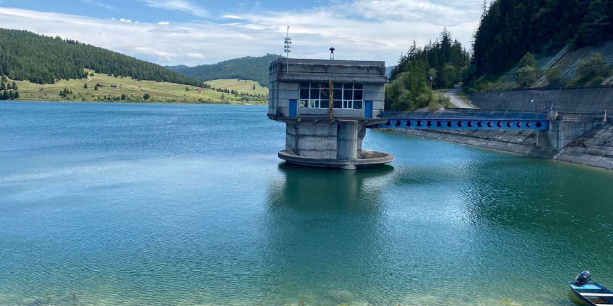 Lacuri România: Câți metri cubi mai au? Probleme tehnice la baraje