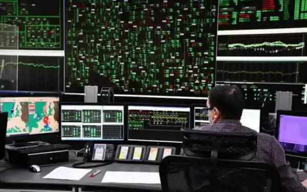 Limitare consum electric companii: Măsuri dure de siguranță adoptate