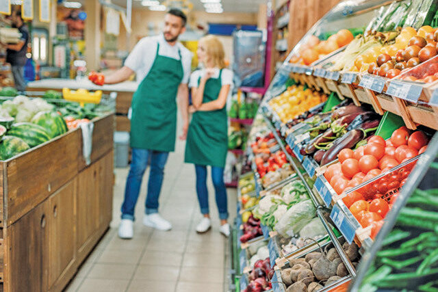 Consumul cade 5.6%: Fără creștere economică, revenirea e doar o speranță