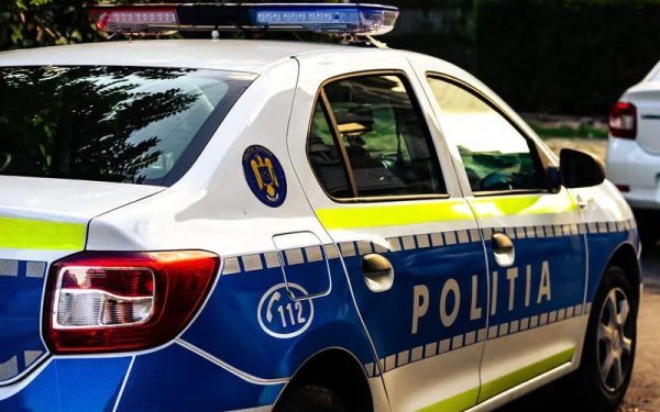Bucureșteancă, furată cu 50.000 lei: A crezut că e BNR și Poliția
