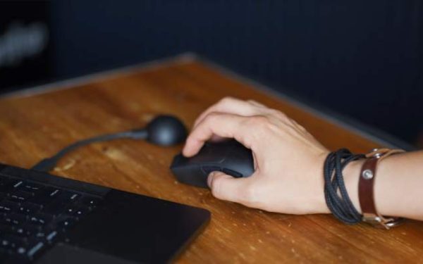 Razer Viper V4 Pro: Prea ușor, strică gustul pentru alți șoareci