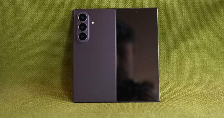 Samsung Fold8 Ultra: 7 generații într-un singur smartphone revoluționar