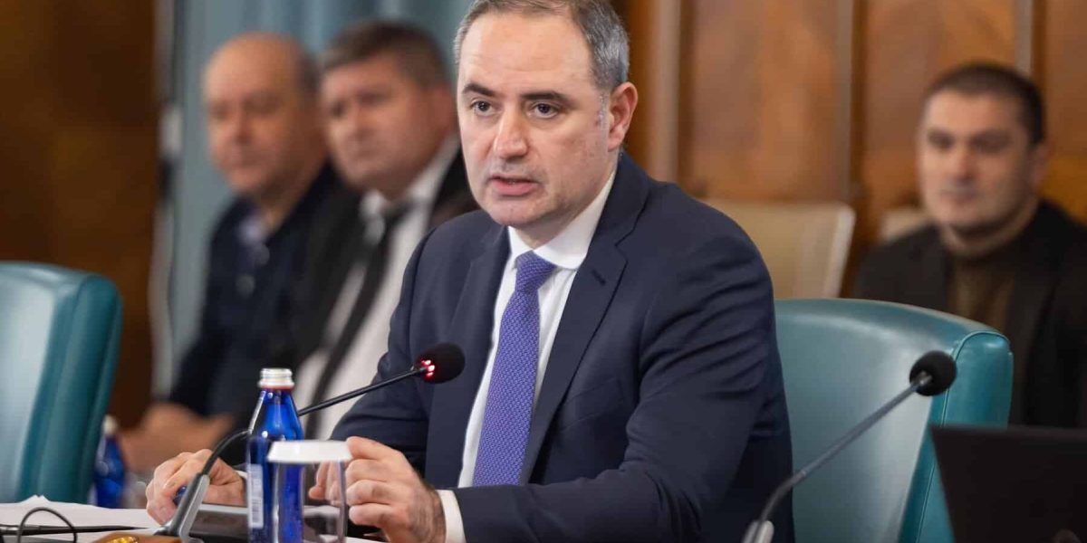 Economia României pe drumul cel bun: PIB în scădere, dar se redresează