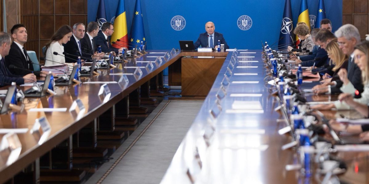 Guvernul impune restricții la curent. Acord normativ