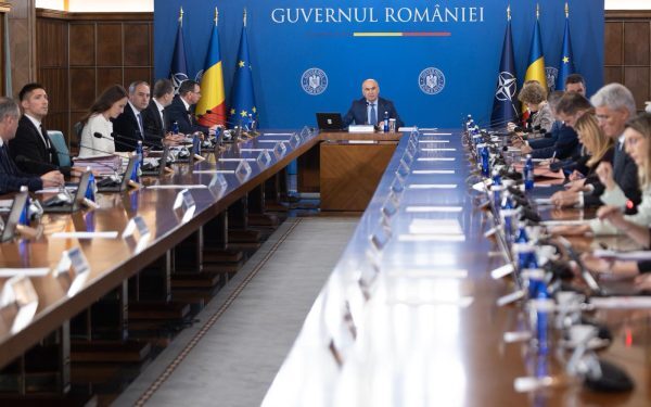 Guvernul impune restricții la curent. Acord normativ