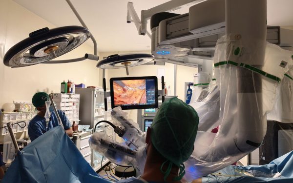 Robotic, premieră la Miercurea Ciuc: două operații de prostată reușite