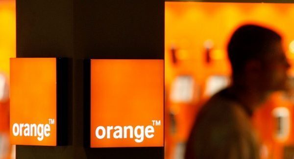 Orange crește prețurile la internet și TV cu până la 28%
