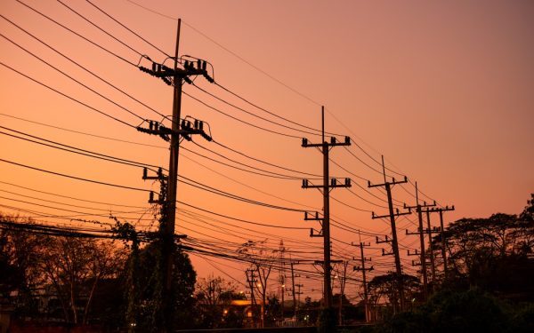 Caniculă extremă: Ce obiecte salvează casa la 40°C