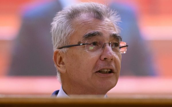 Peiu: PSD-AUR, un guvern născut imoral și ilegal