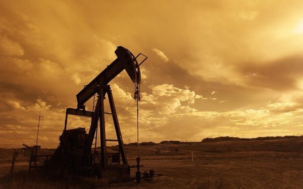 OPEC taie din nou cererea globală de petrol pentru 2026