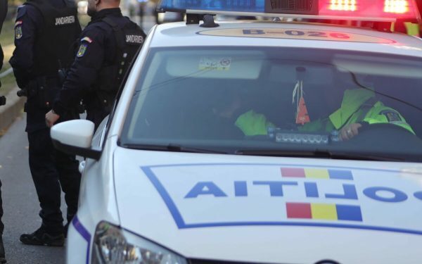 Deșeuri ilegale-n Argeș: 4 bărbați, la poliție