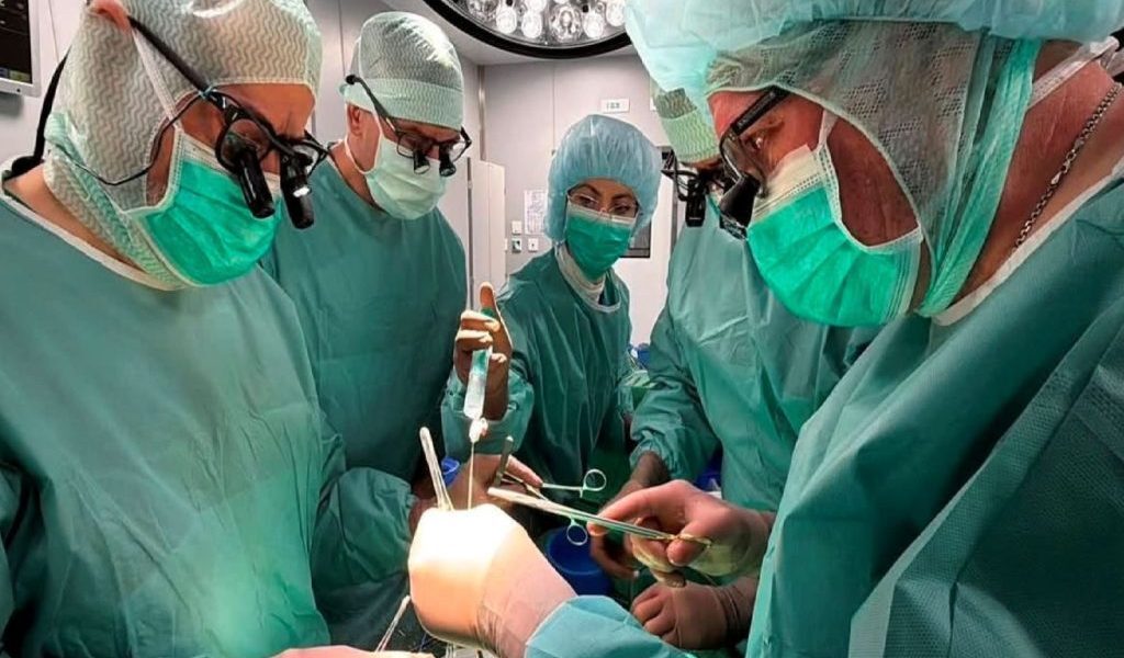 Iași: Primul transplant cardiac salvează un bărbat de 44 de ani