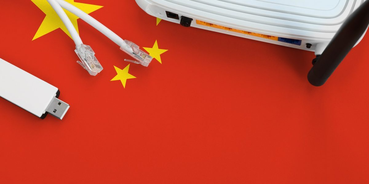 Routere chinezești, „usa” secretă spre date. Și-n România