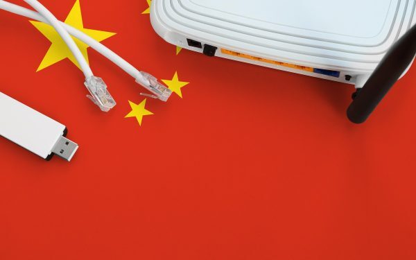 Routere chinezești, „usa” secretă spre date. Și-n România