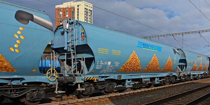 Ucraina cere UE 220 mil. € pentru fermieri, cereale blocate