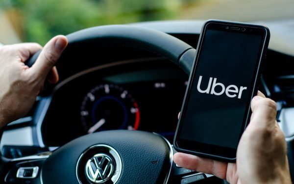 România se mișcă diferit: date Uber arată obiceiuri de călătorie din 39 de orașe