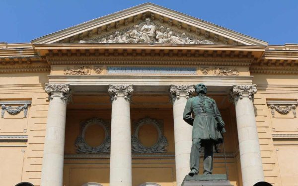 Locuri buget rămase libere la liceu, șanse noi pentru elevi
