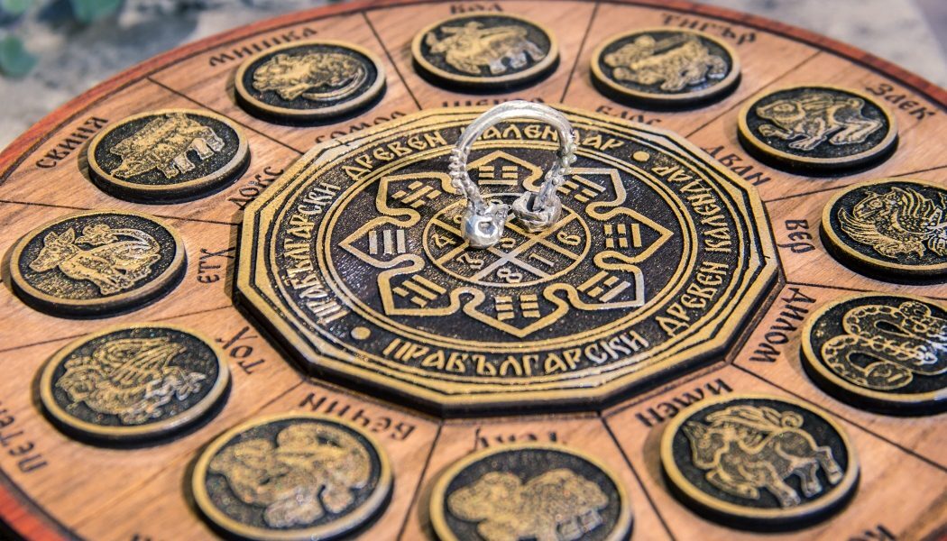 Patru zodii scapă de opt ani grei. Vin recompense și schimbări majore