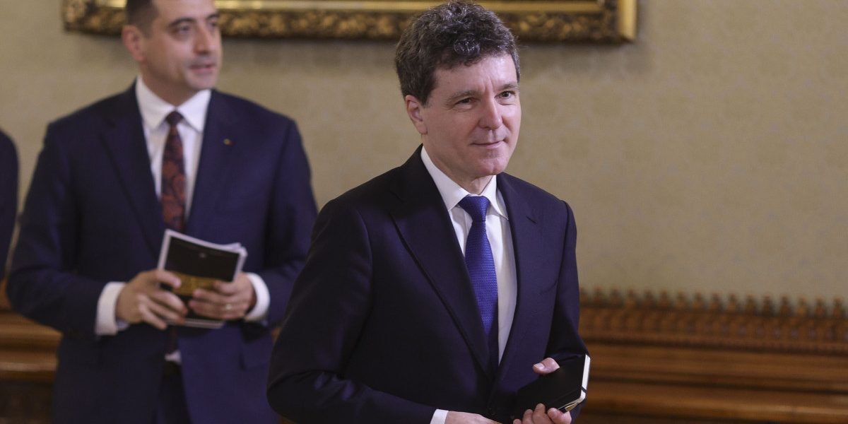 Simion vs. Nicușor Dan: Se ascund întâlniri secrete înainte de vot