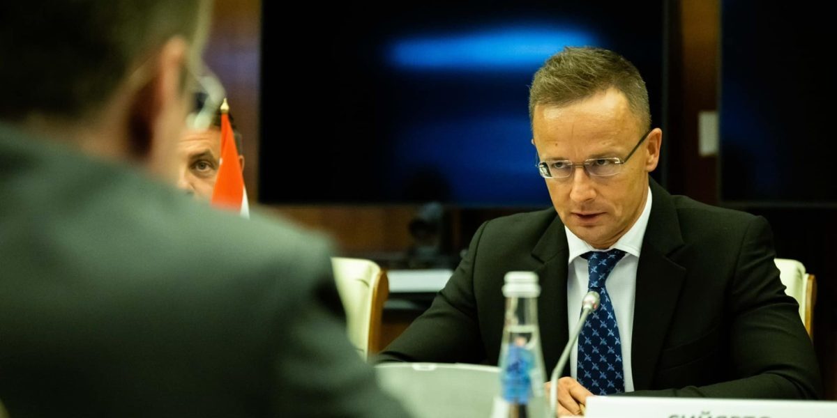 Szijjarto, sub foc în Parlament: Investigație la BYD