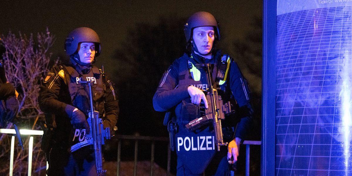 Germania, sub asediu: 12 bombe găsite în Saxonia