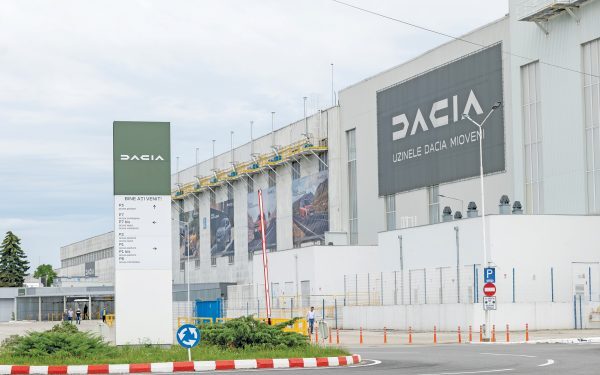 Argeș, un județ mono-industrial: Dacia dictează totul