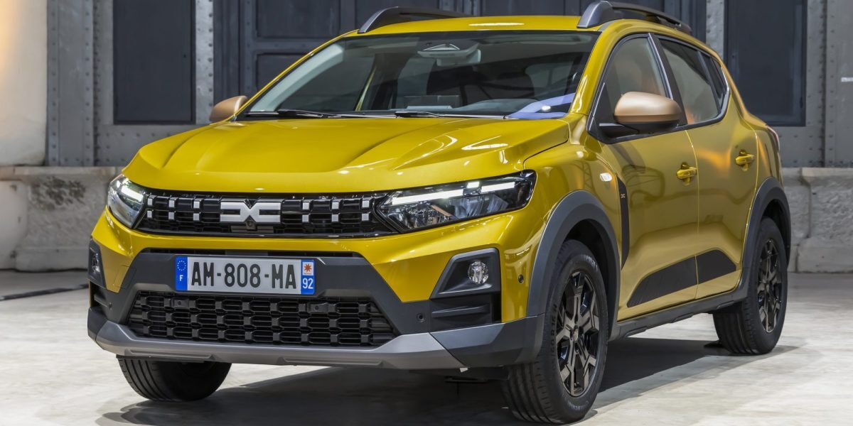 Dacia dă vina pe UE pentru scumpirea SANDERO, aproape dublu față de 2008