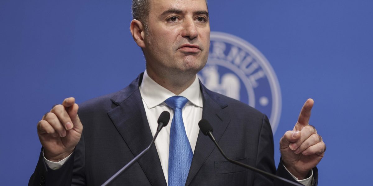 Economia frânează inflația: Nazare anunță scăderi masive