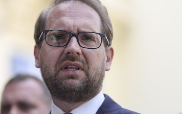 Fritz, negare publică: Nu eu i-am zis președintelui. Cine a inventat?