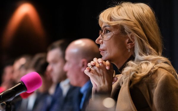 PNL-USR, acord! Cer renunțarea la votul online din Parlament