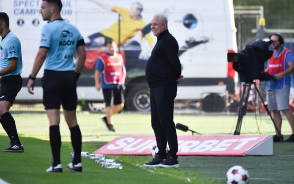 CFR Cluj, șoc la miezul nopții: Opt transferuri! Șumudică, jucători de la Benfica și Juventus