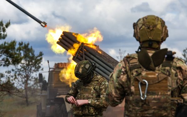 Rusia, lovită: peste 10.000 de morți săptămânal, eșec militar