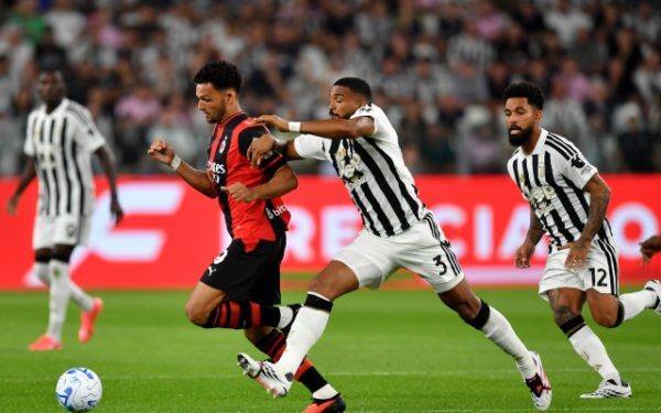 Juventus, AC Milan la egalitate. Bîrligea, pe teren, Italia în fierbere