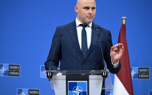 Letonia: „Știam de ursul rus”. UE ascultă avertismentul Balticii