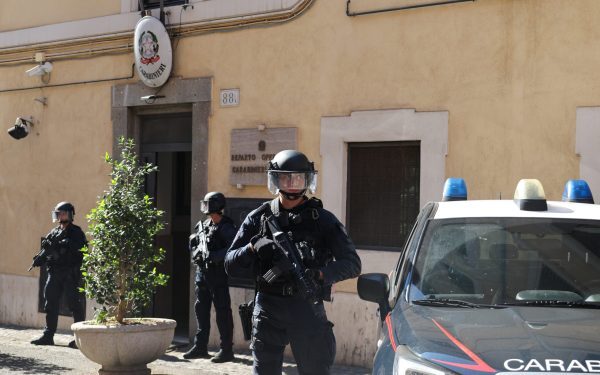Român mort în Italia, explozie la aparatul de jefuit ATM