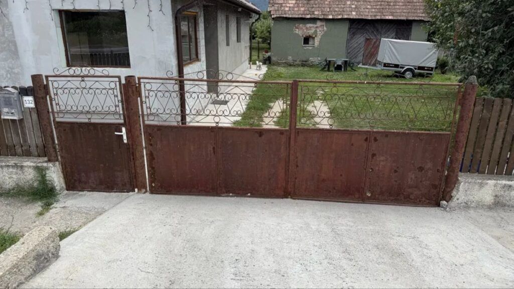 Locul de parcare din fața casei: Al tău sau amendă