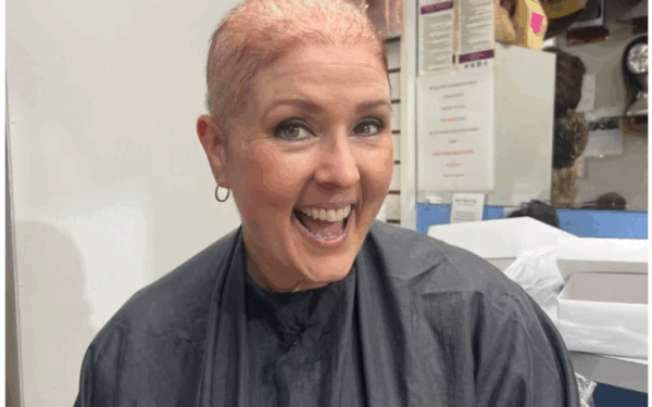 Cancer ovarian stadiul 3: Un simptom banal a alarmat-o