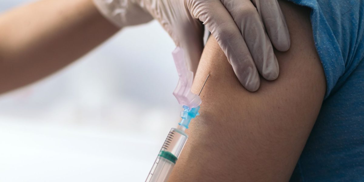 Gripa: Cine ia vaccinul gratuit sau compensat