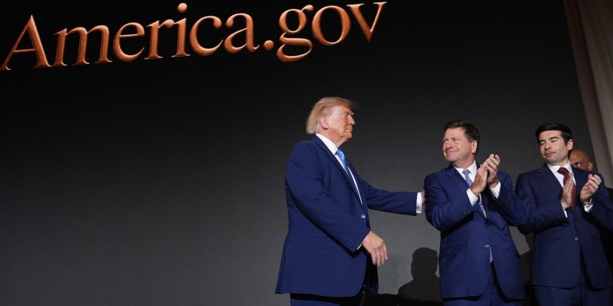 Trump își caută „țar AI”: cine e Jay Clayton și ce rol va avea